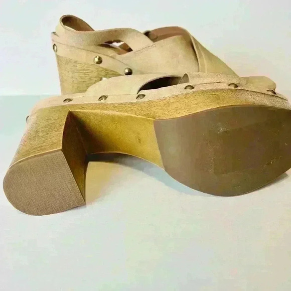 NEW! Vince Camuto Jenevya Suede Platform Sandal - Picture 7 of 7